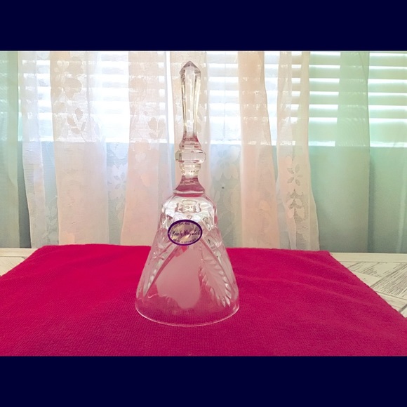 Ofnah Crystal Dinner Bell - Picture 1 of 13